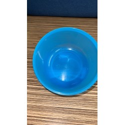 Boite en plastique bleu