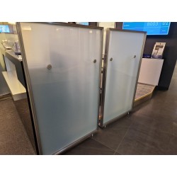 Paroi de séparation vitrée sablée